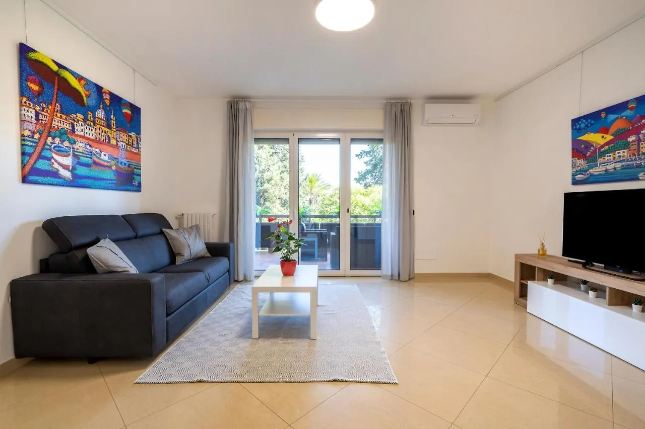 Boscoincitta Apt With Garage And Whirlpool Tub Bari