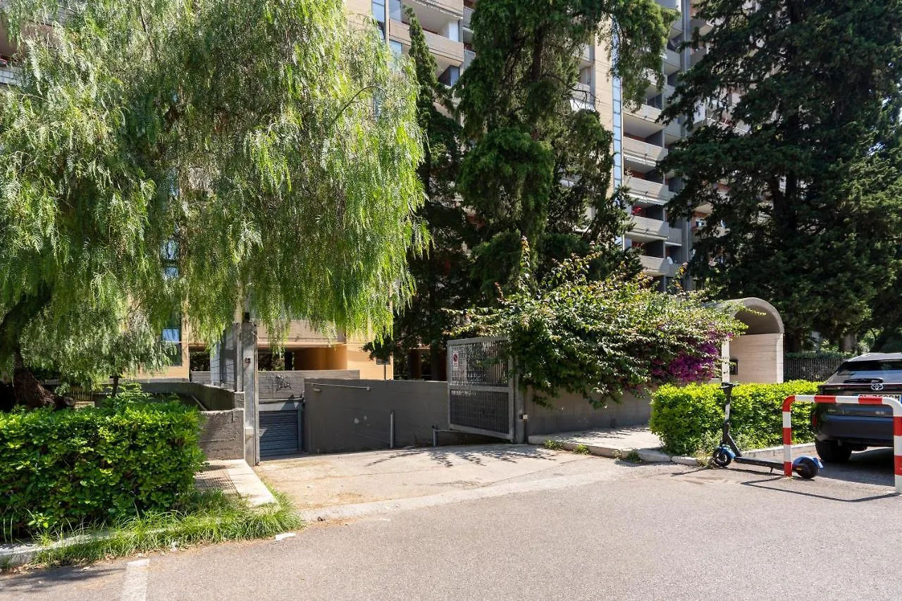Boscoincitta Apt With Garage And Whirlpool Tub Bari